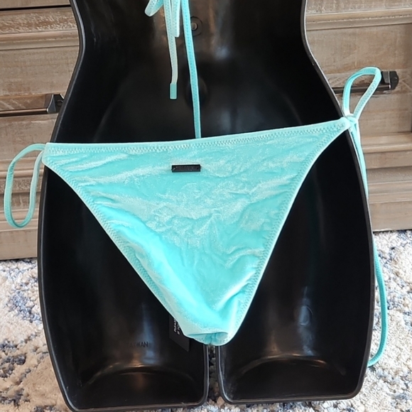Blue crush string Bathing suit bottom - Picture 2 of 3